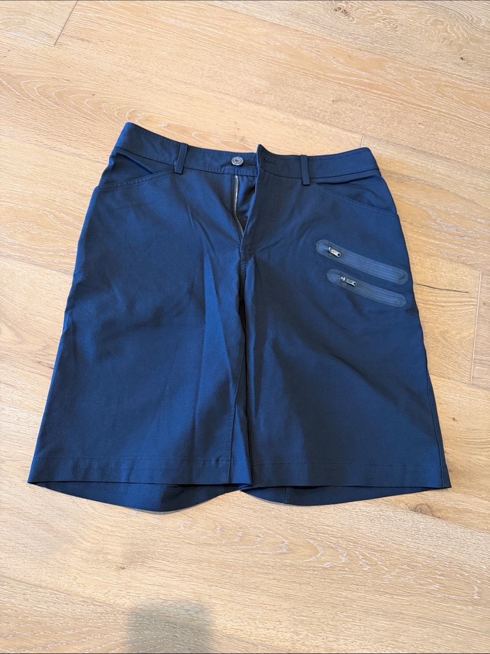 lululemon athletica Men's Shorts. Size 32